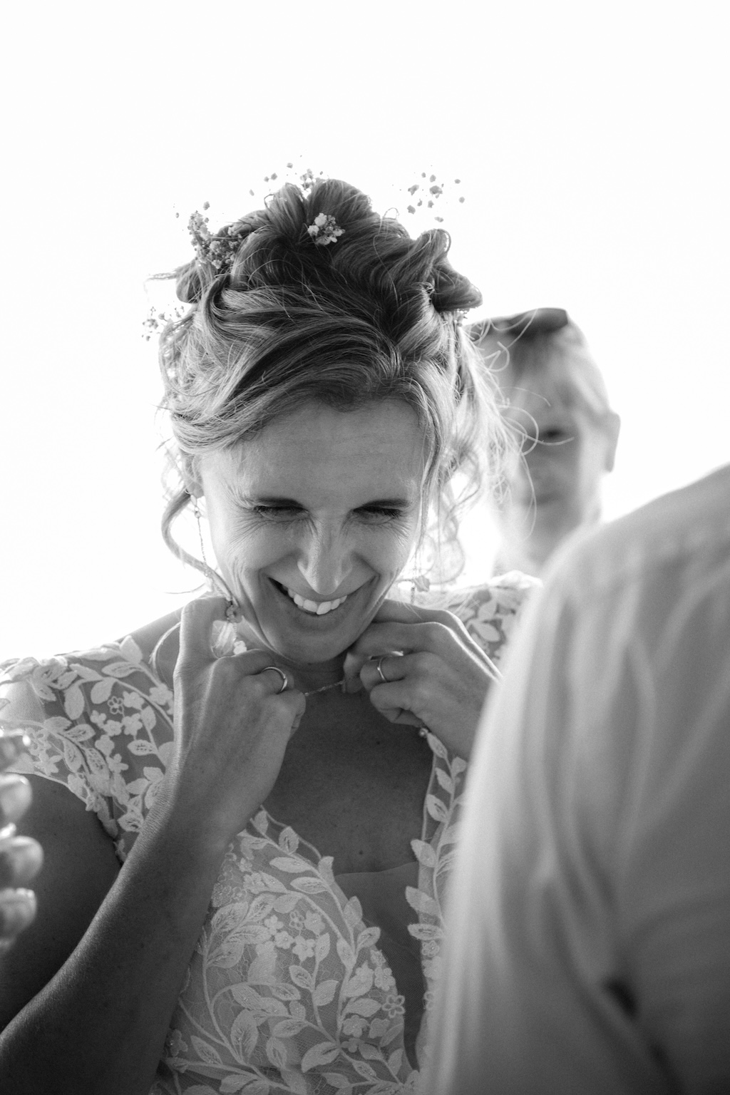 Portait d'une femme mariée le jour de son mariage en île-de-france
